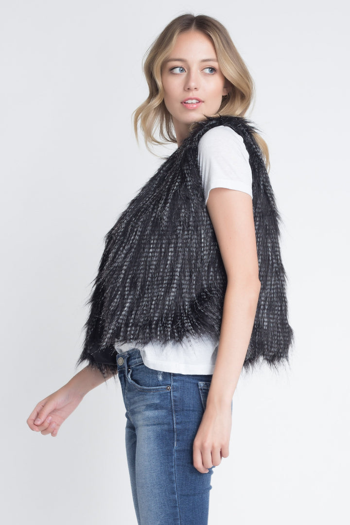 Women's Faux Fur Sleeveless Vest.